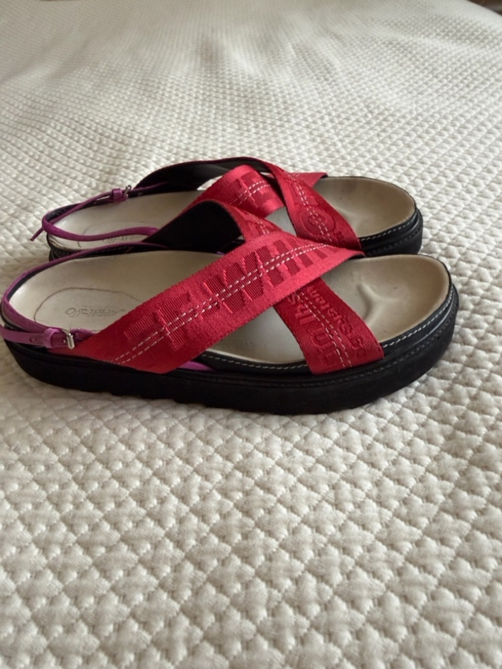 Off-White Red Crisscross Slingback Women’s Sandals with Pink Accent - Picture 7 of 7